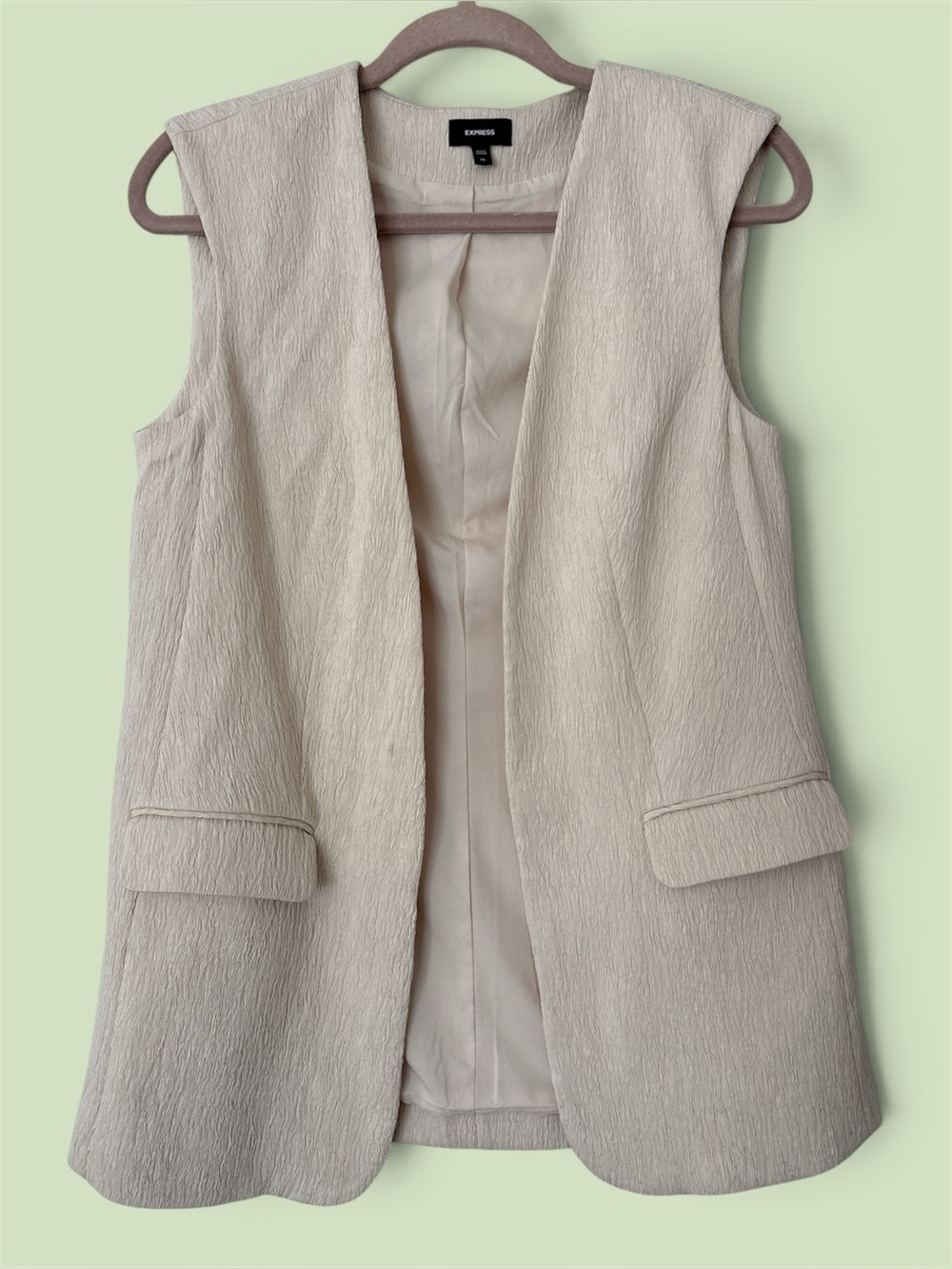 Express Women's Cream Textured Sleeveless Blazer Vest size Xs fits a size S too